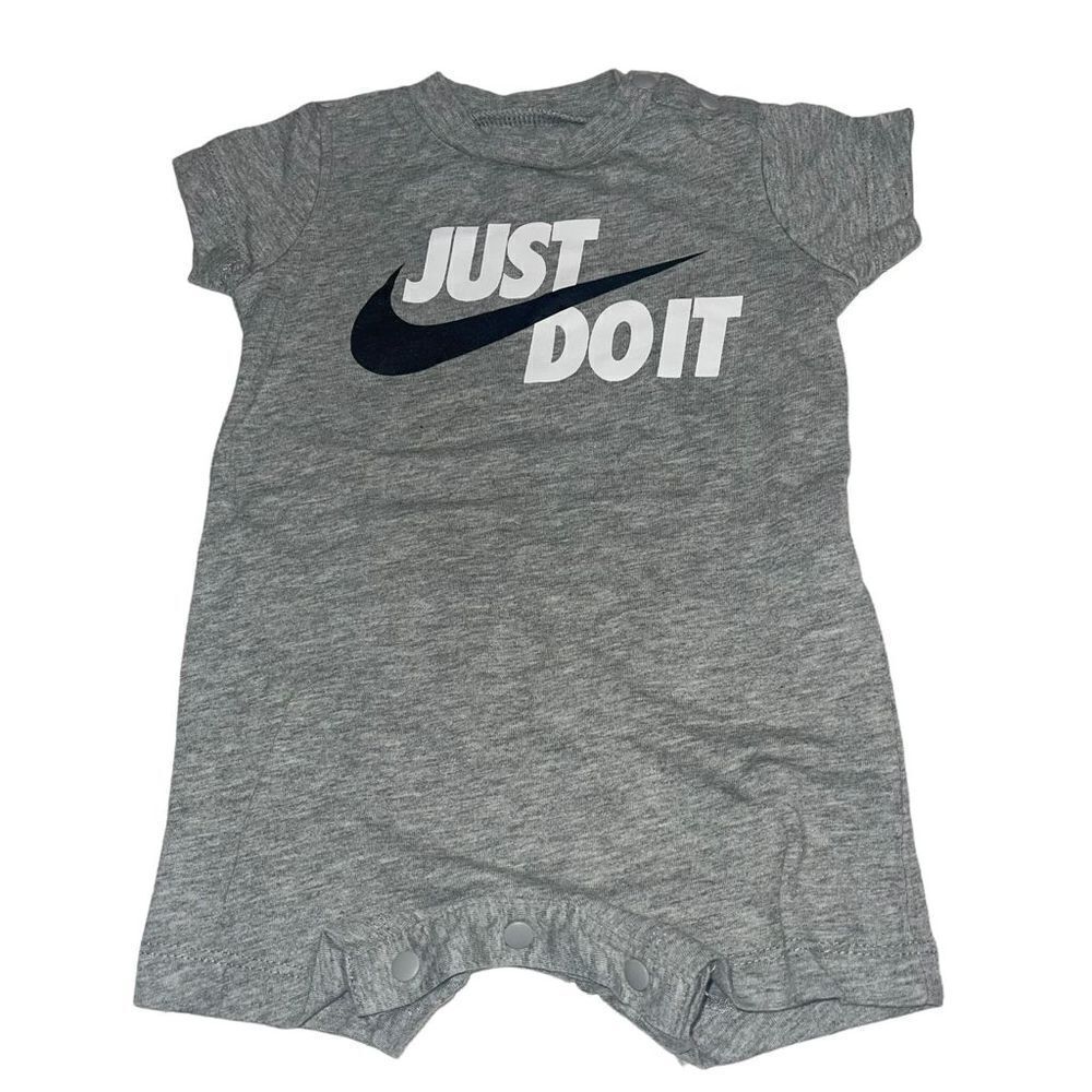 Nike “Just Do It” Grey, Black & White Romper - Size 3 months